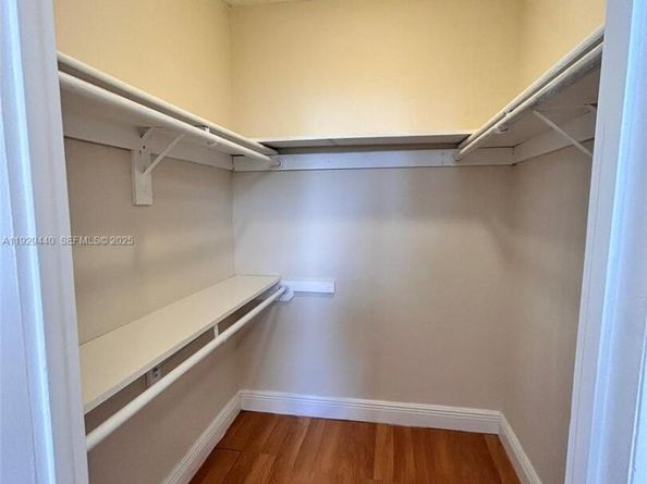 5050 NW 7th St 401, Miami FL 33126