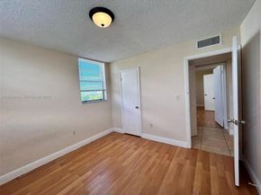 5050 NW 7th St 401, Miami FL 33126