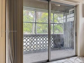 6580 Santona St A16, Coral Gables FL 33146