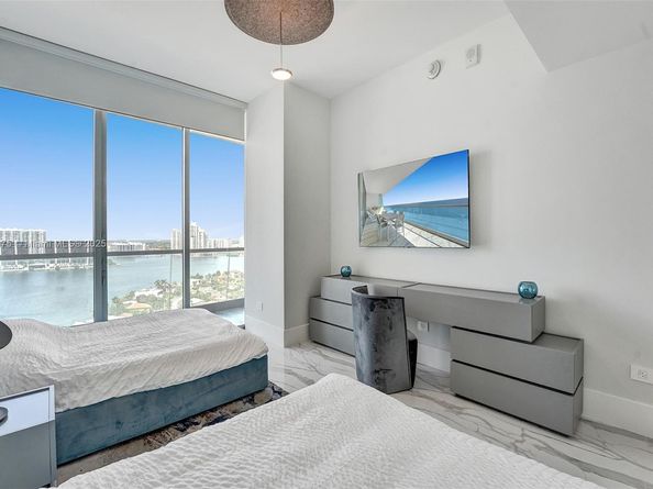 18501 Collins Ave 1902, Sunny Isles Beach FL 33160