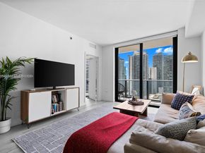 55 SW 9th St 2305, Miami FL 33130