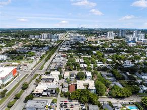 2033 Dewey St, Hollywood FL 33020