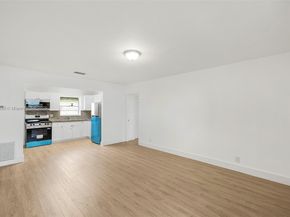 2033 Dewey St, Hollywood FL 33020