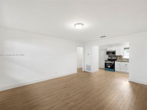 2033 Dewey St, Hollywood FL 33020