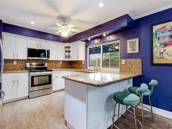 17600 SW 91st Ave, Palmetto Bay FL 33157