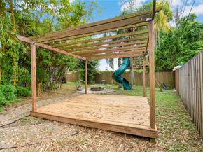 17600 SW 91st Ave, Palmetto Bay FL 33157