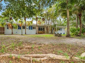 17600 SW 91st Ave, Palmetto Bay FL 33157