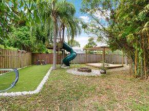 17600 SW 91st Ave, Palmetto Bay FL 33157