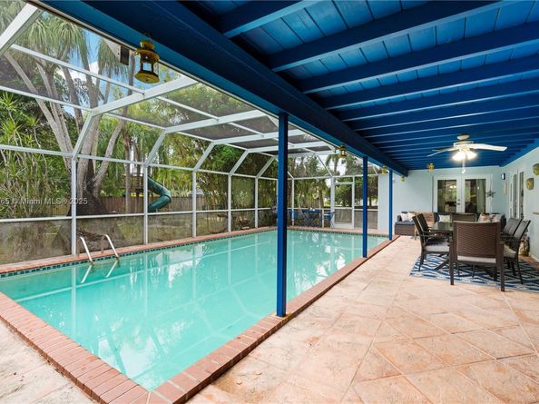 17600 SW 91st Ave, Palmetto Bay FL 33157