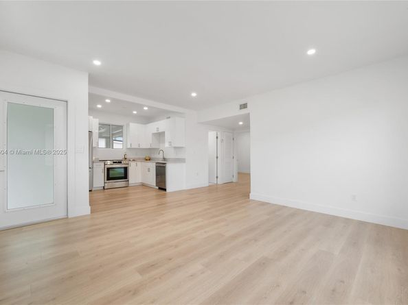 2811 SW 65th Ave, Miami FL 33155