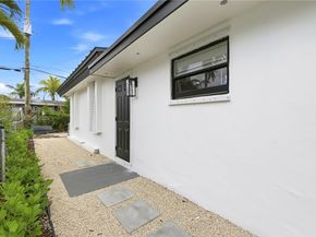 5666 Mayo St, Hollywood FL 33023