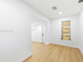 5666 Mayo St, Hollywood FL 33023