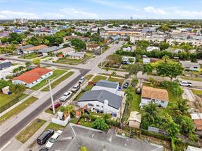 5666 Mayo St, Hollywood FL 33023