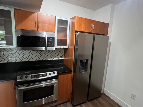 2775 NE 187th St 227, Aventura FL 33180