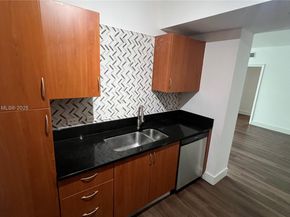 2775 NE 187th St 227, Aventura FL 33180