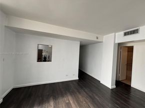 3660 NE 166th St 215, North Miami Beach FL 33160