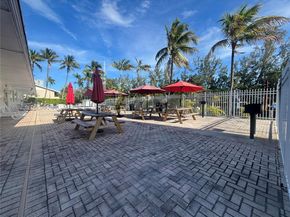3660 NE 166th St 215, North Miami Beach FL 33160