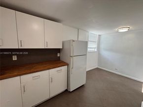 3660 NE 166th St 215, North Miami Beach FL 33160
