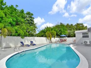 730 N 64th Ave, Hollywood FL 33024