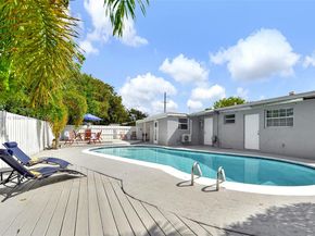 730 N 64th Ave, Hollywood FL 33024