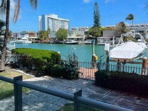 7171 Bay Dr 5, Miami Beach FL 33141