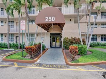 250 Jacaranda Dr