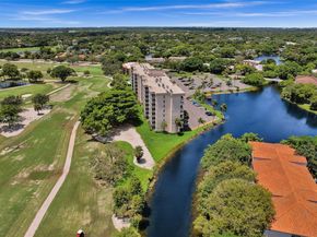 250 Jacaranda Dr 206, Plantation FL 33324