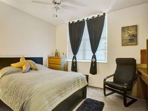 250 Jacaranda Dr 206, Plantation FL 33324