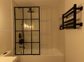 701 Brickell Key Blvd 1106, Miami FL 33131