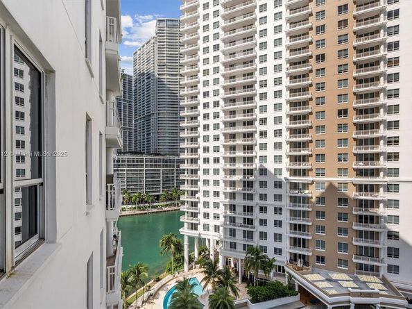 701 Brickell Key Blvd 1106, Miami FL 33131