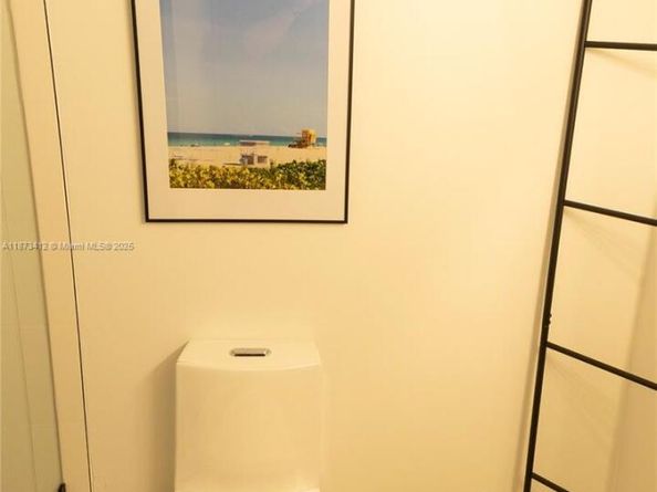 701 Brickell Key Blvd 1106, Miami FL 33131