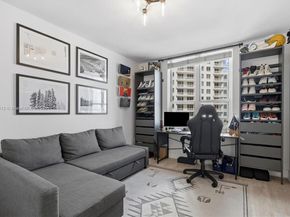 701 Brickell Key Blvd 1106, Miami FL 33131