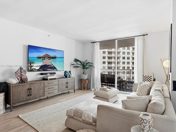 701 Brickell Key Blvd 1106, Miami FL 33131