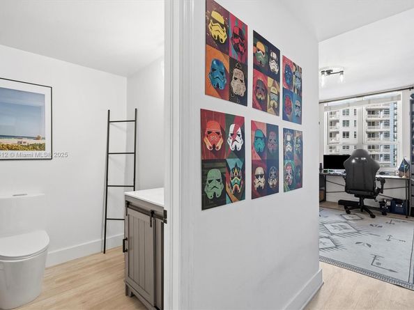 701 Brickell Key Blvd 1106, Miami FL 33131