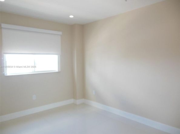 2280 SW 32nd Ave 406, Miami FL 33145