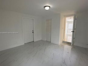 215 SW 21st Way, Fort Lauderdale FL 33312