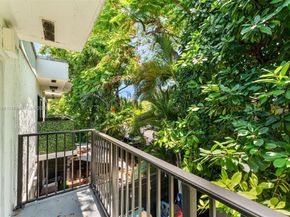 3214 W Trade Ave III5, Miami FL 33133