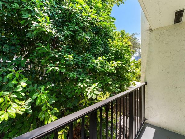 3214 W Trade Ave III5, Miami FL 33133