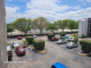 14140 SW 84th St 301H, Miami FL 33183