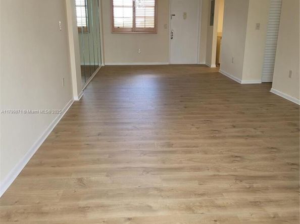 14140 SW 84th St 301H, Miami FL 33183