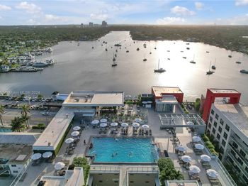 777 N Ocean Dr
