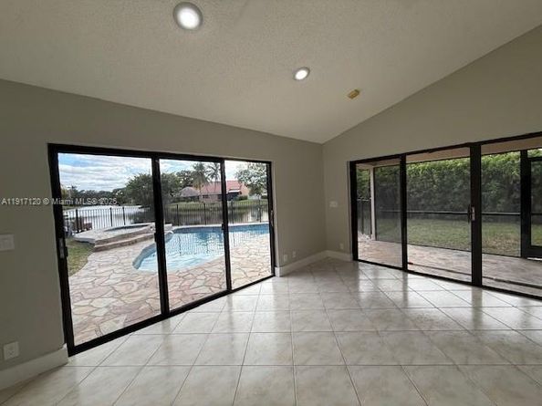 1875 NW 93rd Way, Plantation FL 33322