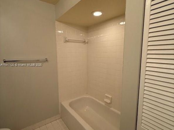 1875 NW 93rd Way, Plantation FL 33322