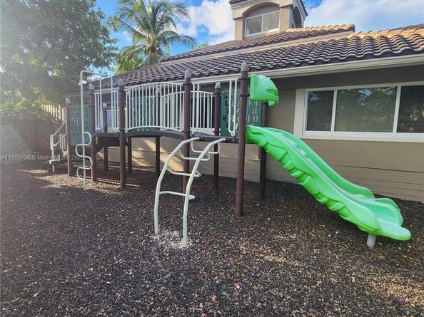 11281 Reveille Rd, Cooper City FL 33026