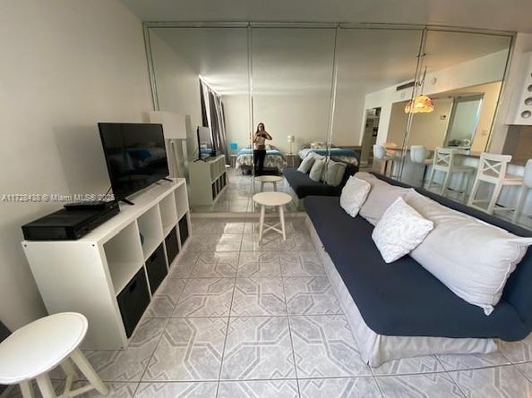 100 Lincoln Rd 616, Miami Beach FL 33139