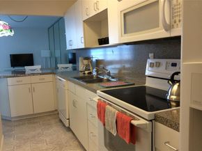 100 Lincoln Rd 616, Miami Beach FL 33139