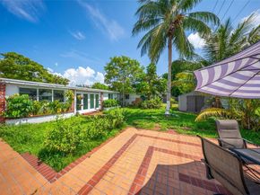 1380 71st St, Miami Beach FL 33141