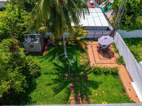 1380 71st St, Miami Beach FL 33141