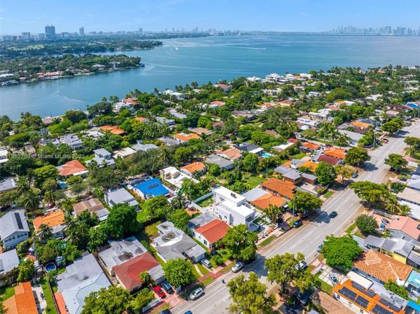 1380 71st St, Miami Beach FL 33141
