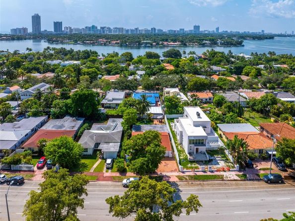 1380 71st St, Miami Beach FL 33141